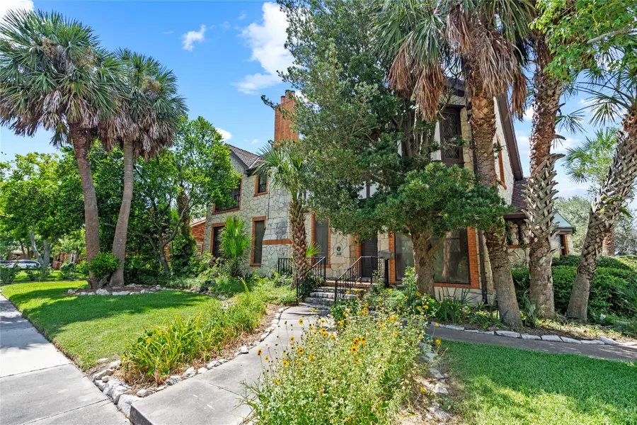 4502 Avenue O, Galveston, TX 77551 - Image #2