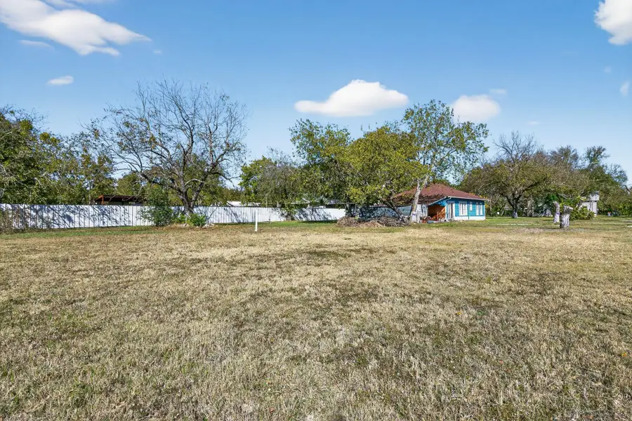 602 Bosque, Meridian, TX 76665 - Image #2