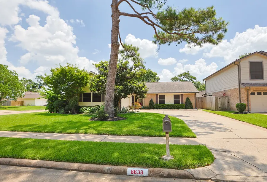 8638 Lake Crystal Drive, Houston, TX 77095 - #2
