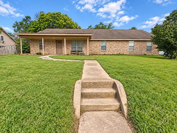 505 N Smithland Street, Linden, TX 75563