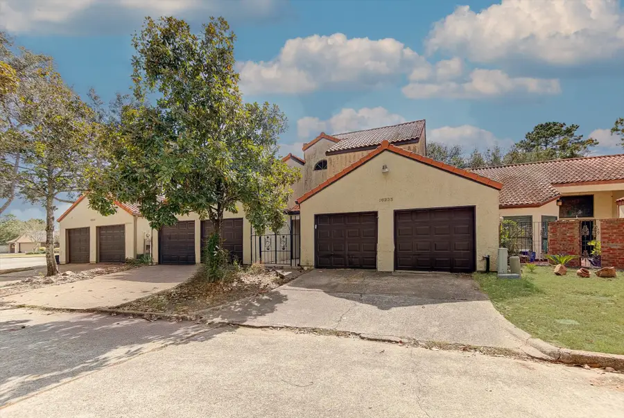 16235 Golf Club Drive, Crosby, TX 77532 - Image #2