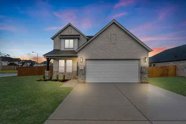 3130 Spitfire Drive, Rosenberg, TX 77471