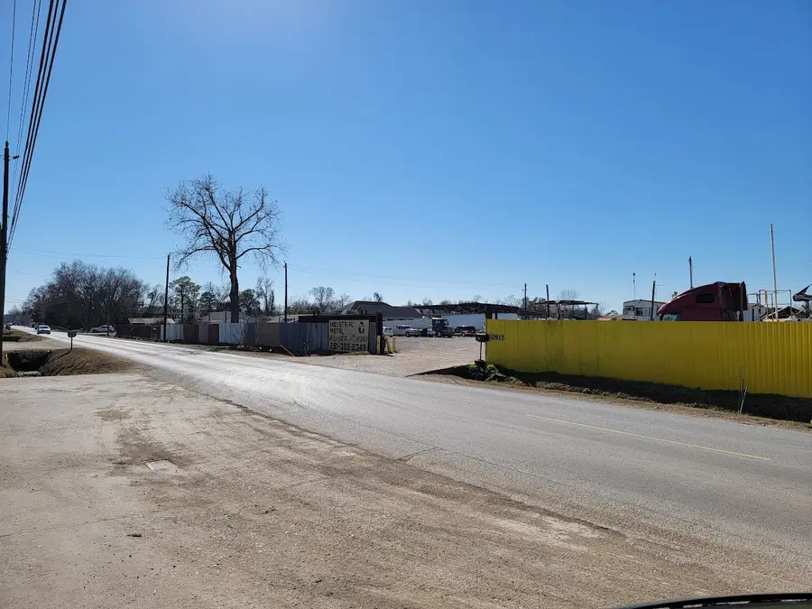 13917 Chrisman Road, Houston, TX 77039 - Image #2