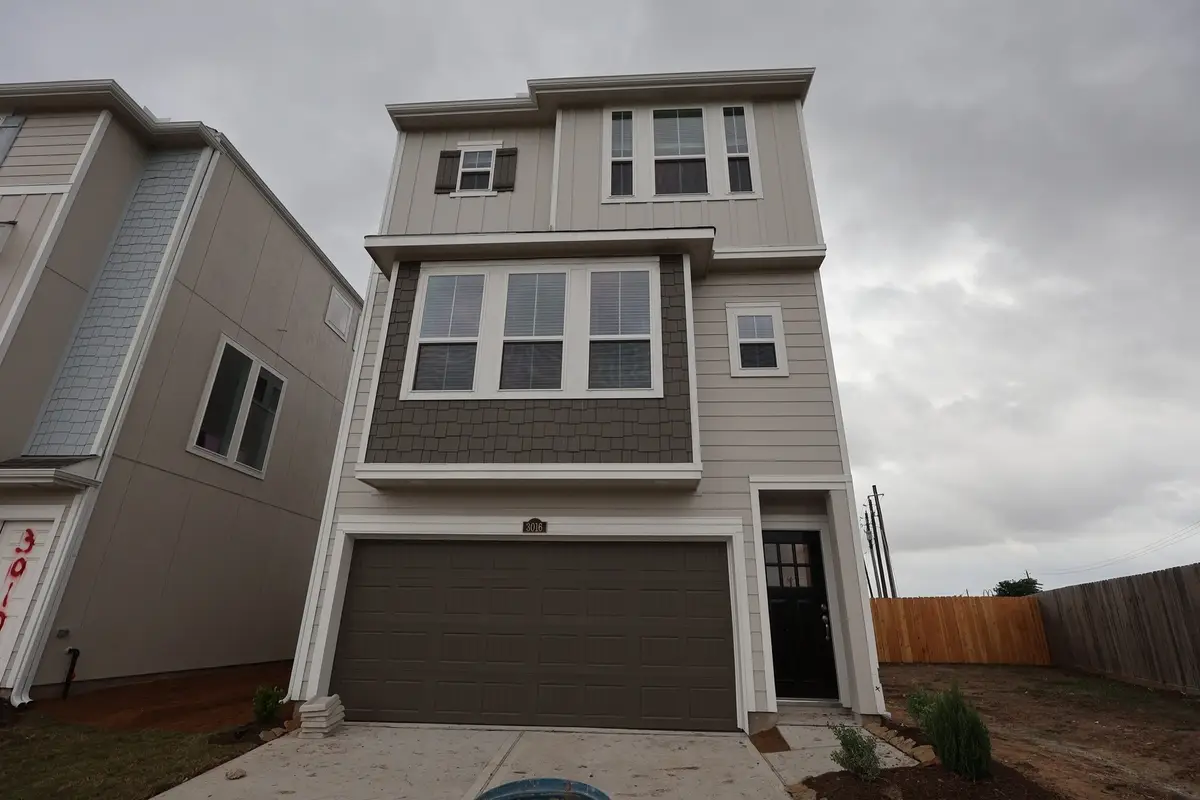 3016 Tres Olivos Drive, Houston, TX 77047 - #1