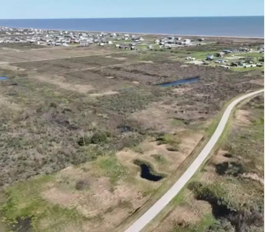 4110 Highway 87, Port Bolivar, TX 77650 - Image #2