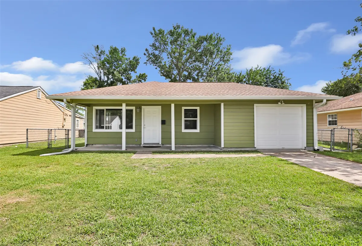 708 N Circle Drive, Baytown, TX 77520 - #1