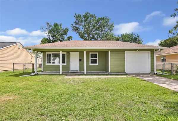 708 N Circle Drive, Baytown, TX 77520