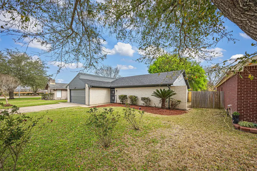 3107 Southern Hills Drive, Missouri City, TX 77459 - #2