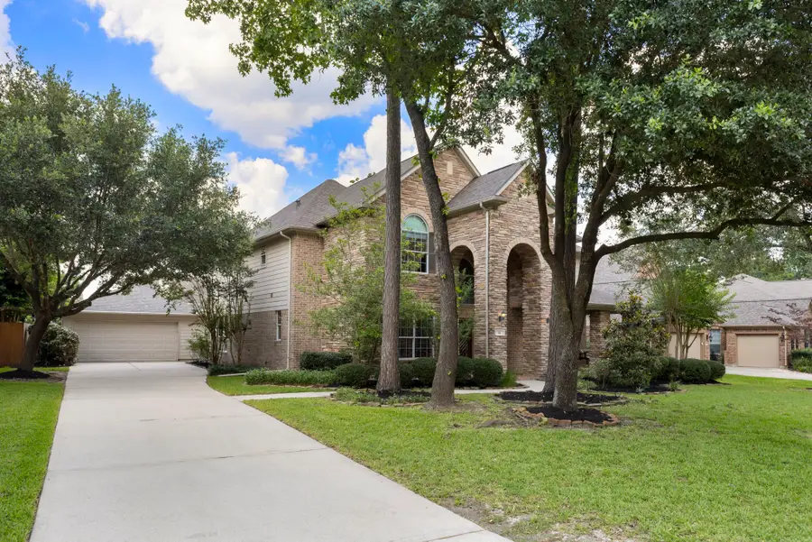 14 N Bardsbrook Circle, The Woodlands, TX 77382 - #3