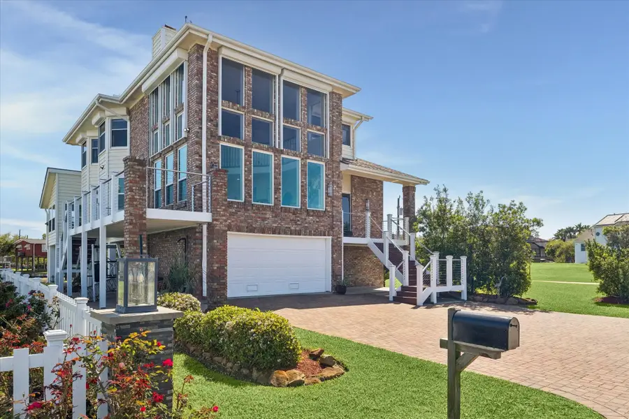 807 N Shore Drive, Kemah, TX 77565 - #3