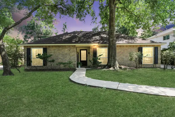 3122 Holly Green Drive, Houston, TX 77339