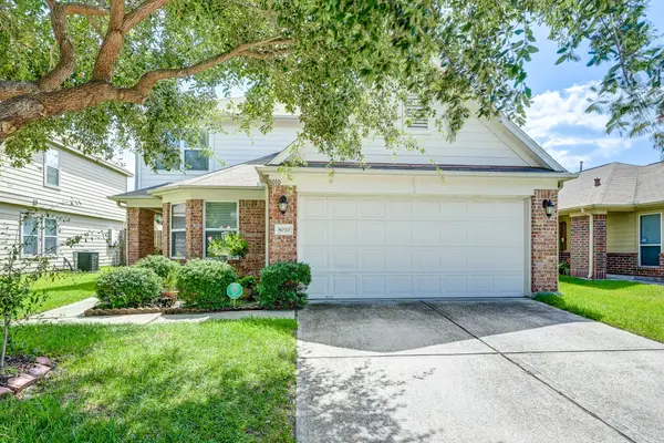8010 Pickling Lane, Baytown, TX 77521
