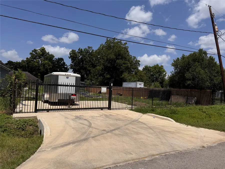 1016 Marjorie Street, Houston, TX 77088 - #2