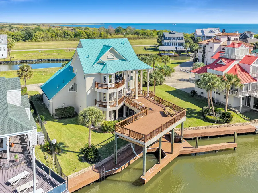 425 Island Way, Port Arthur, TX 77640 - Image #3