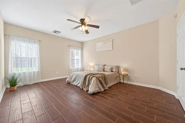 10427 Lyndon Meadows Drive, Houston, TX 77095