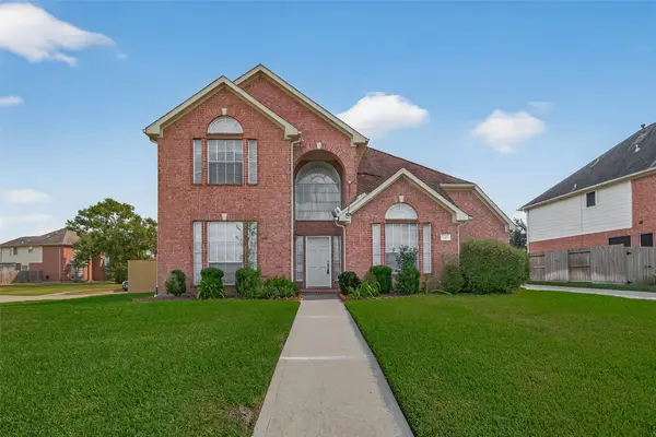 2103 Five Iron Drive, Houston, TX 77089