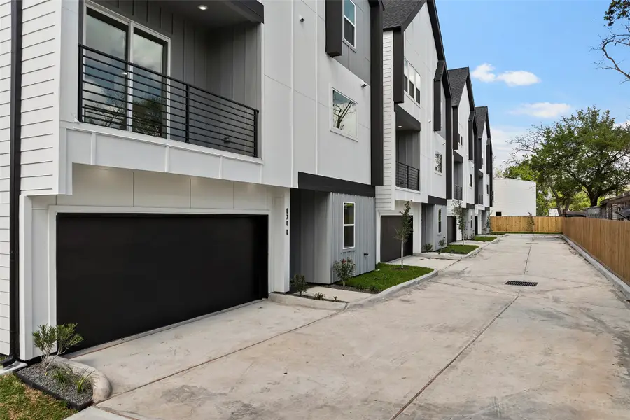 870 W Little York Road #A, Houston, TX 77091 - #2