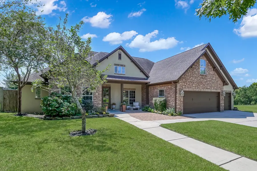 2404 Bramlet Drive, Conroe, TX 77304 - Image #2