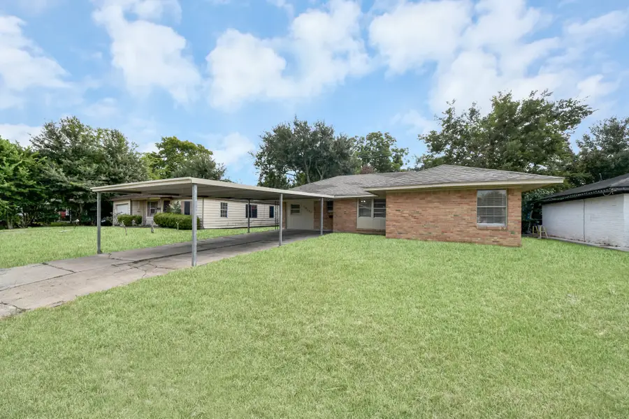 10117 Dulcimer Street, Houston, TX 77051 - #3