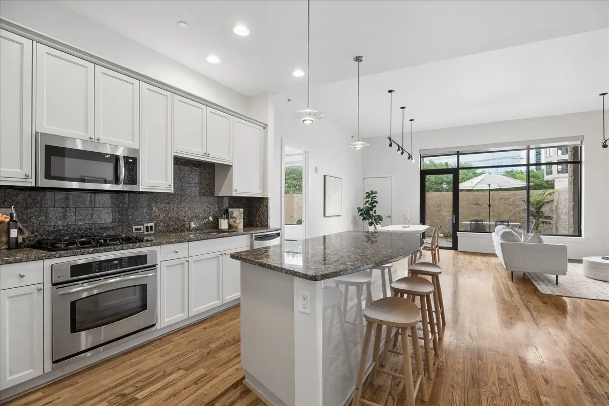 5005 Hidalgo Street #210, Houston, TX 77056 - #1