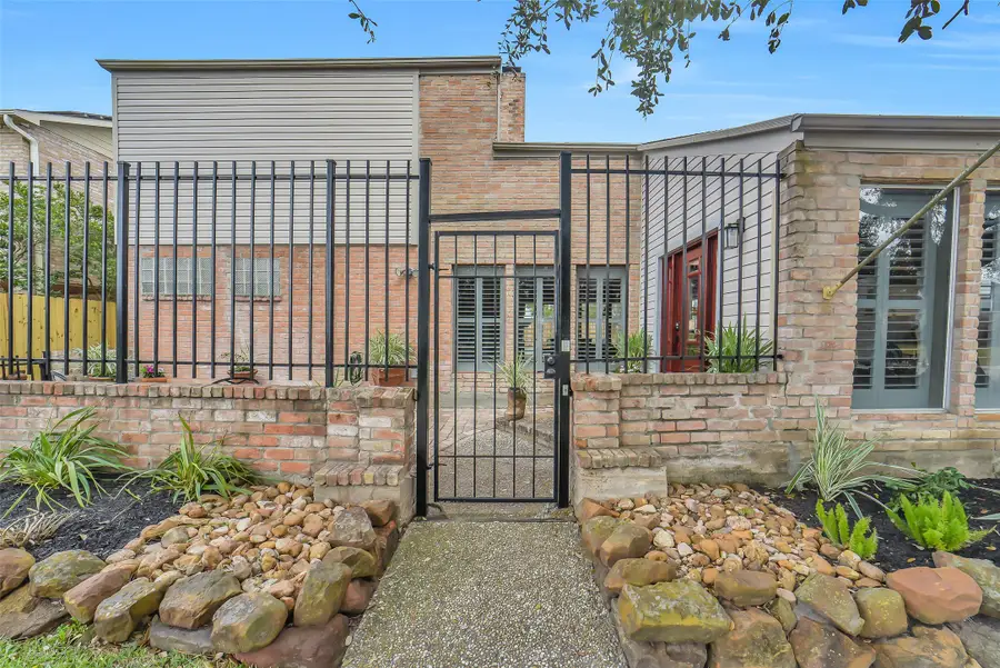 11422 Riverview Drive, Houston, TX 77077 - #2