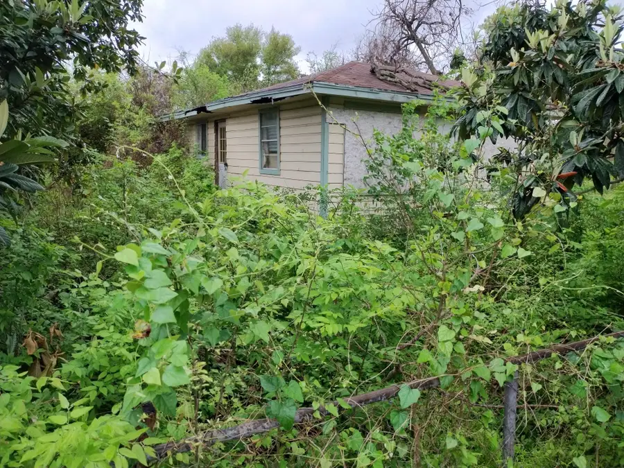 4708 Engleford Street, Houston, TX 77026 - Image #2