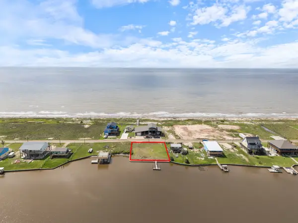 1001 County Road 230, Sargent, TX 77414