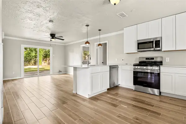 11455 Spottswood Drive, Houston, TX 77016
