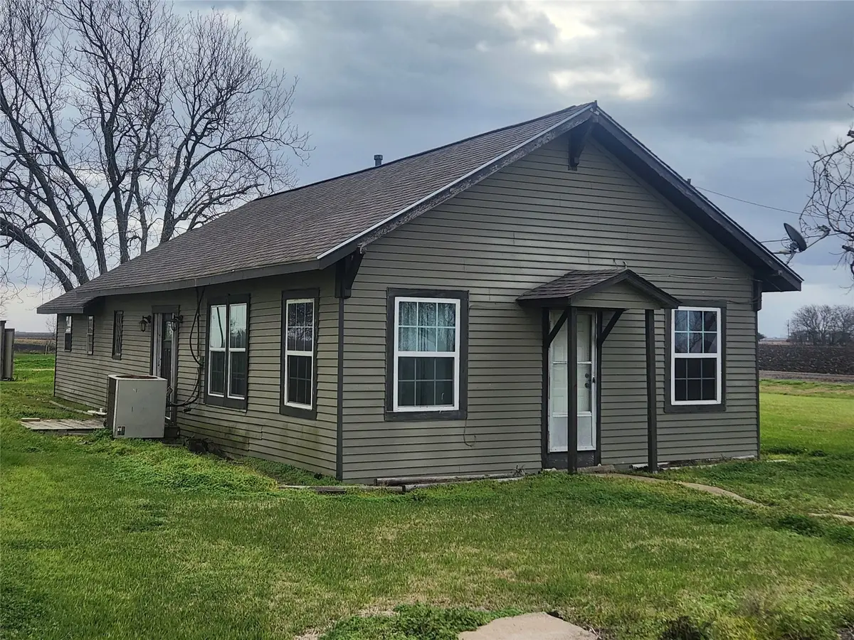 5387 S Fm 441 Road, Louise, TX 77455 - Image #1