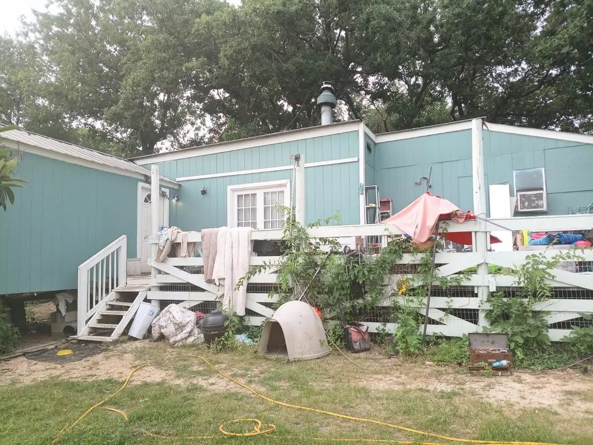 925 Cattlemens Row, Lockhart, TX 78644 - Image #1