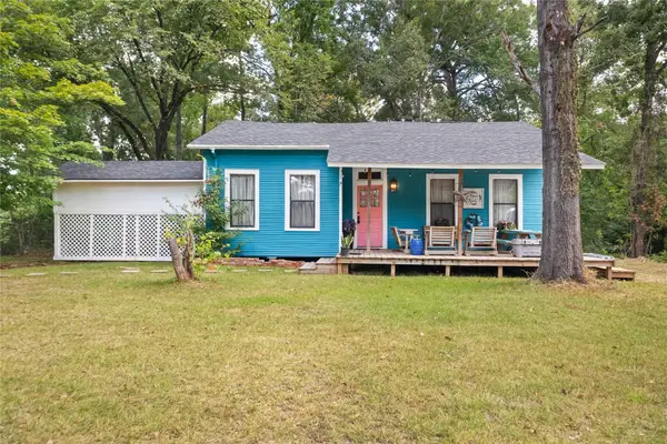 201 An County Road 165, Elkhart, TX 75839
