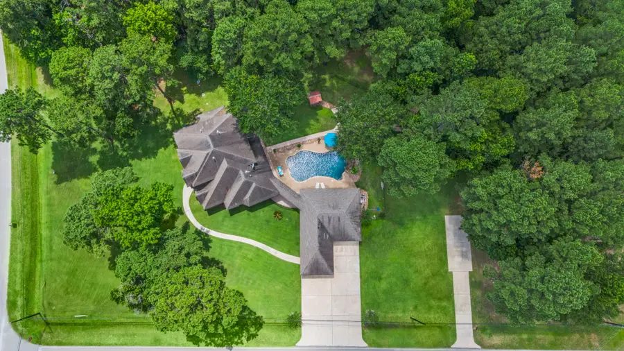 20302 Country Lake Drive, Magnolia, TX 77355 - Image #3