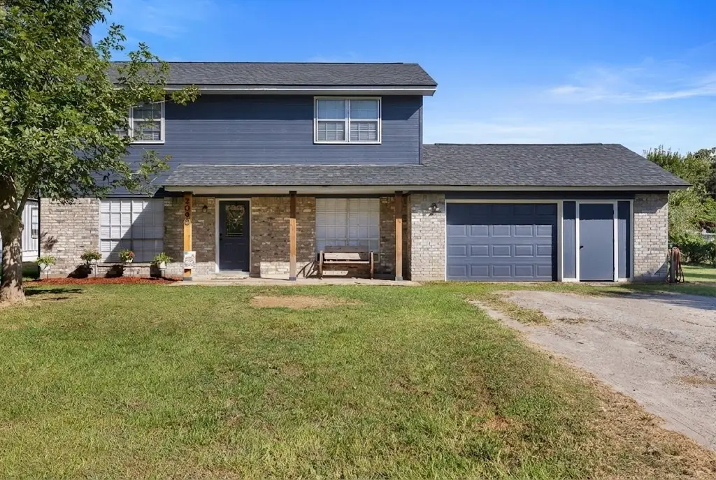 2098 Cedar Creek Road, Hearne, TX 77859 - Image #1