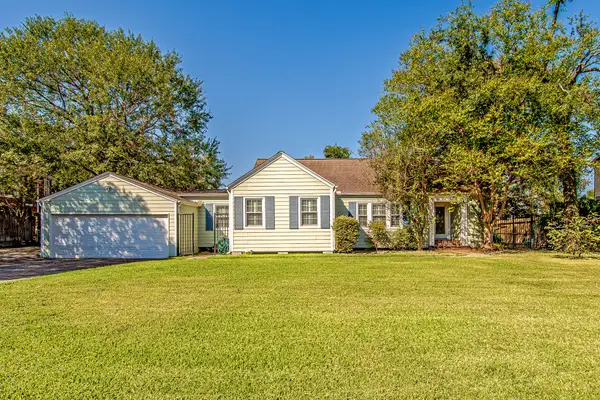 520 W 30th Street, Houston, TX 77018