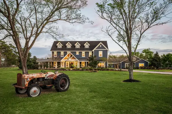 26 Windsong Lane, Friendswood, TX 77546