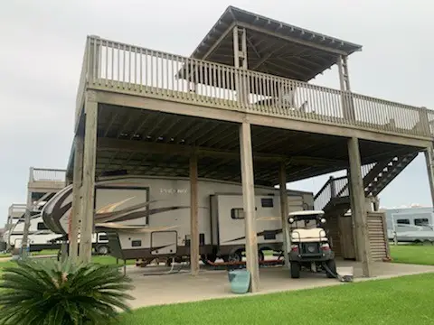 933 Wesley Way, Port Bolivar, TX 77650