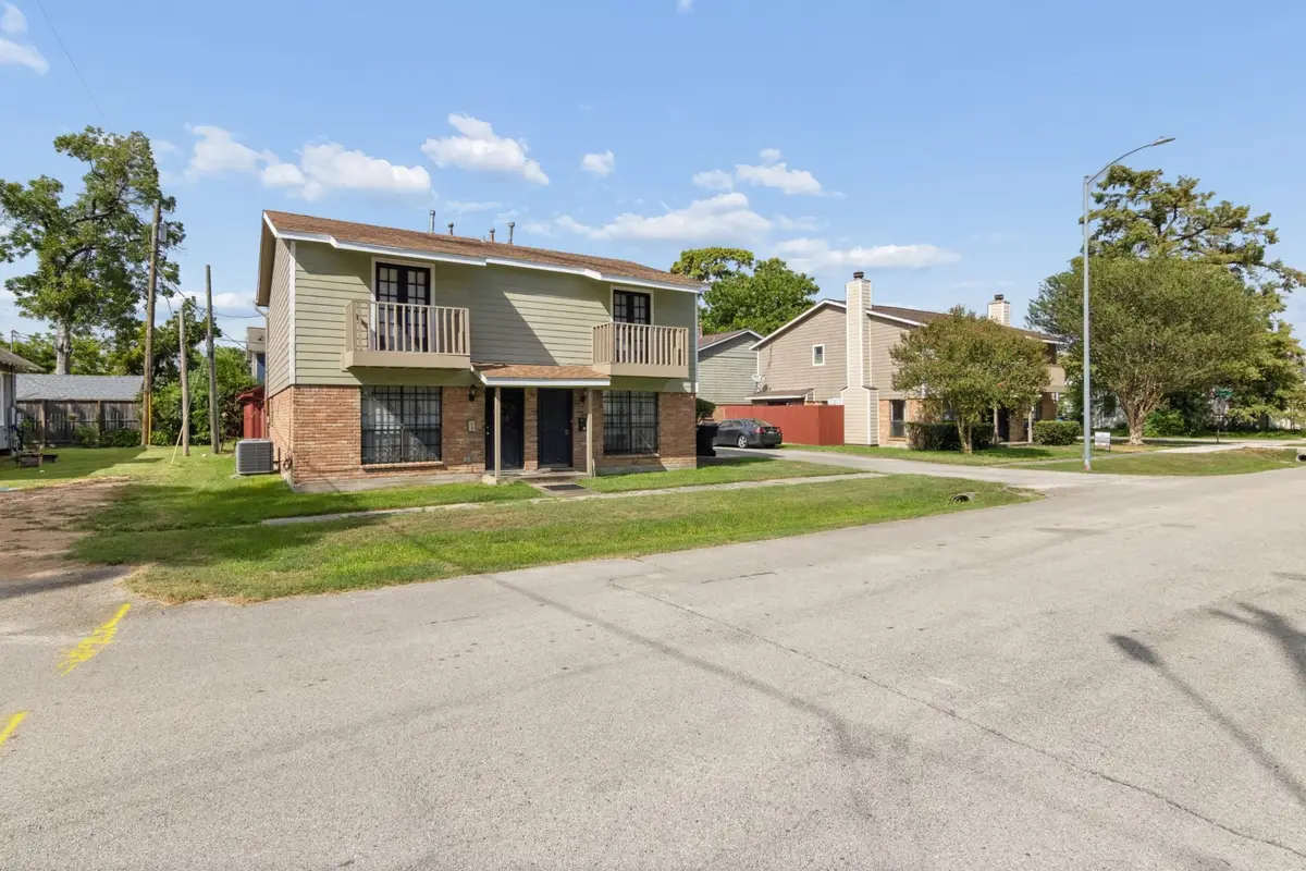 311 E 10th Street, Houston, TX 77008 - #1