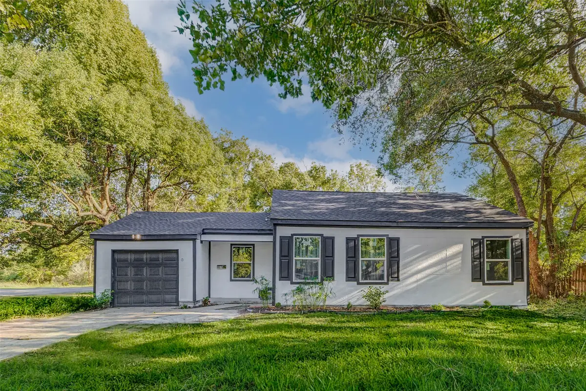 801 Stubbs Street, La Marque, TX 77568 - Image #1