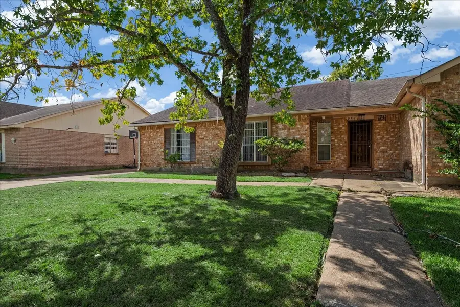 9522 Wellsworth Drive, Houston, TX 77083 - #2