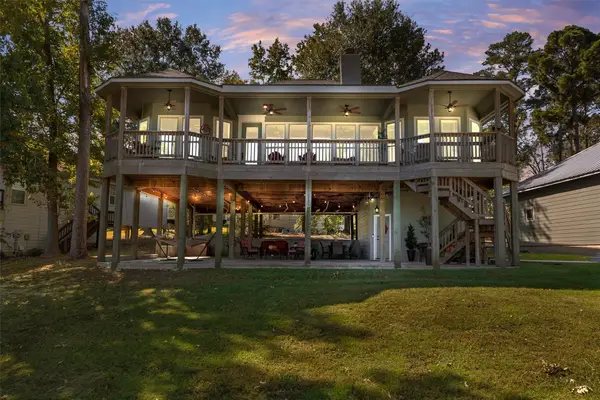 239 Dove Island, Livingston, TX 77351