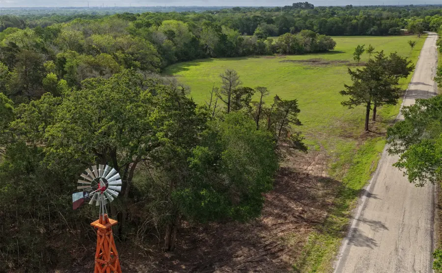 4 Baranowski Road, Brenham, TX 77833 - #2