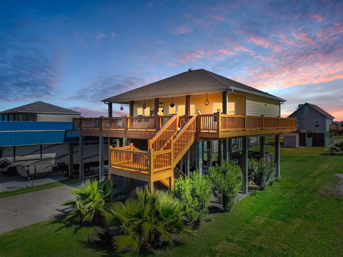 938 S Sage Road, Crystal Beach, TX 77650 - #1