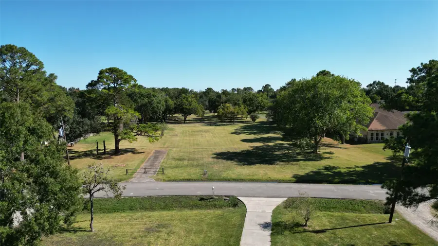 2403 Taylor Lane, Pearland, TX 77581 - Image #2