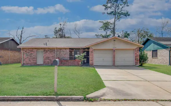 12210 Woodcliff Drive, Houston, TX 77013