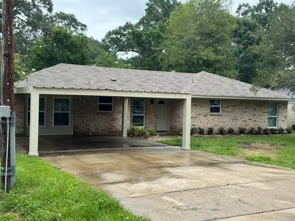 1303 S Franklin Avenue, Cleveland, TX 77327