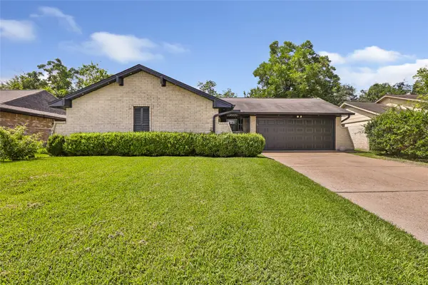 3802 Bluerock Lane, Houston, TX 77039