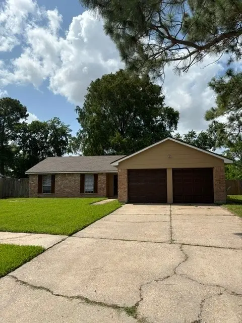 2910 Heritage House Drive, Webster, TX 77598 - #2