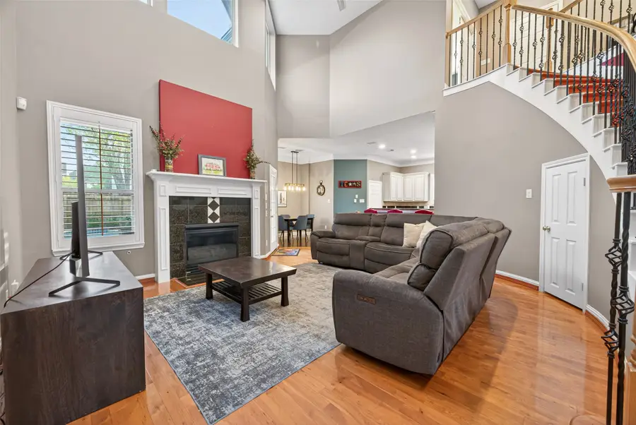 5349 Val Verde Street, Houston, TX 77056 - #2