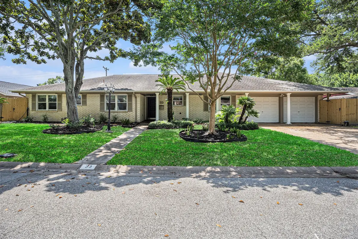 33 Maple Lane, Galveston, TX 77551 - Image #1