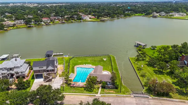 1103 Pecan Circle, Seabrook, TX 77586